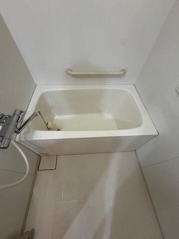 物件内観写真17　(ゆったり過ごせるお風呂です)