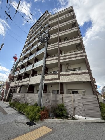 物件外観写真1　(外観もきれいです)