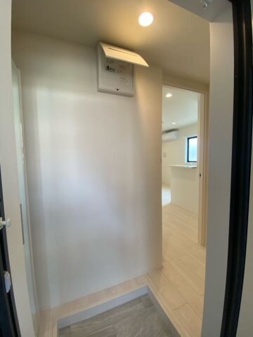 物件内観写真8　(玄関です)