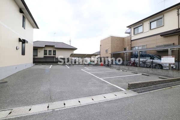 駐車場(駐車場完備です)