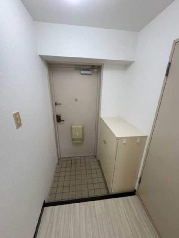 玄関(毎日通る玄関はこちらです)