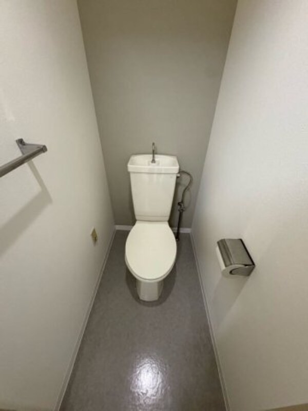 トイレ(ゆったりとした空間のトイレです)