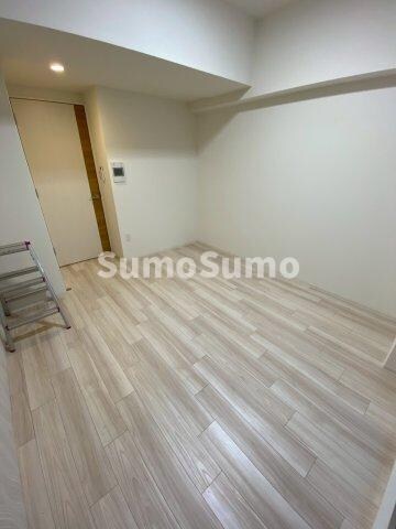 物件内観写真3　(内装は落ち着いています)