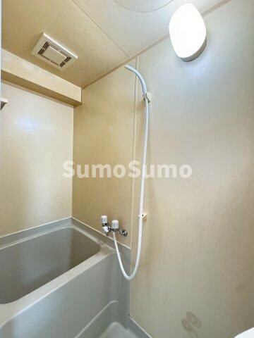 物件内観写真8　(コンパクトで使いやすいお風呂です)