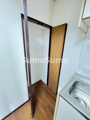 物件内観写真18　(専用の収納スペースです)