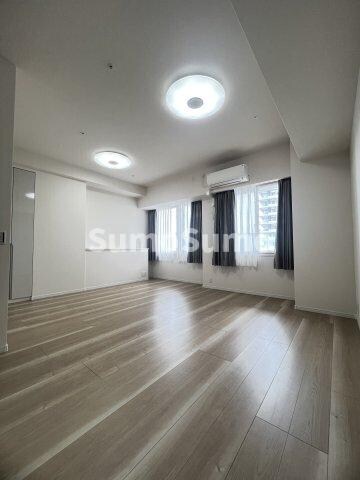 物件内観写真3　(ゆったり過ごせるリビングです)