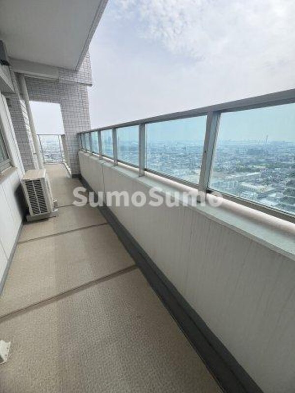 バルコニー(陽当たり良好なバルコニーです)