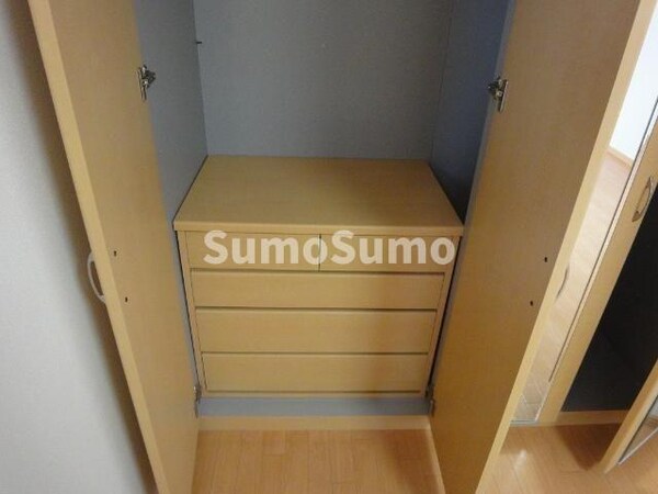 収納(こまごまとしたものを収納できそうですね)