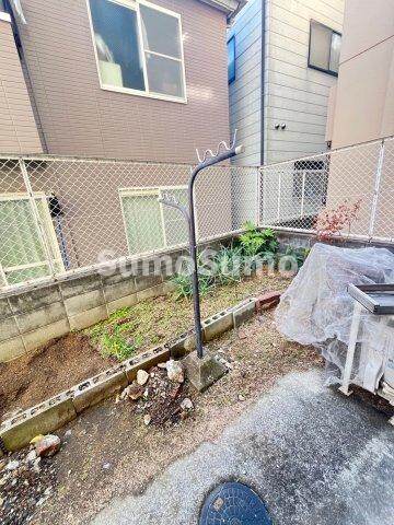 物件内観写真7　(開放的で明るい空間を演出してくれるバルコニーです)