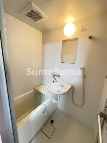 物件内観写真22　(日々の疲れを癒すお風呂付です)