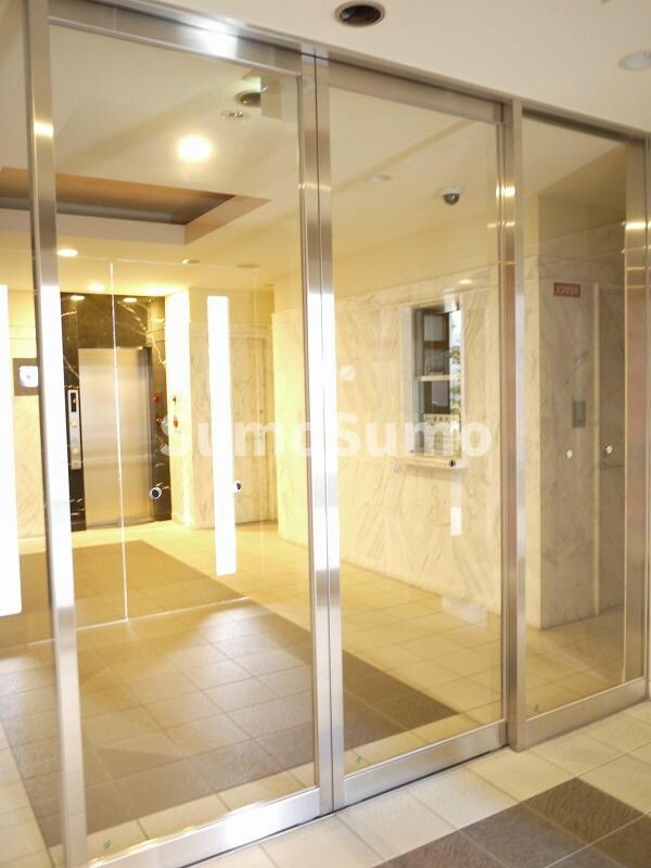 ロビー・ラウンジ(建物の内部です)