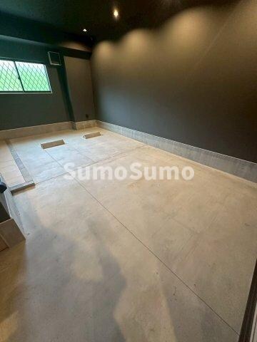 物件外観写真2　(駐車場があります)