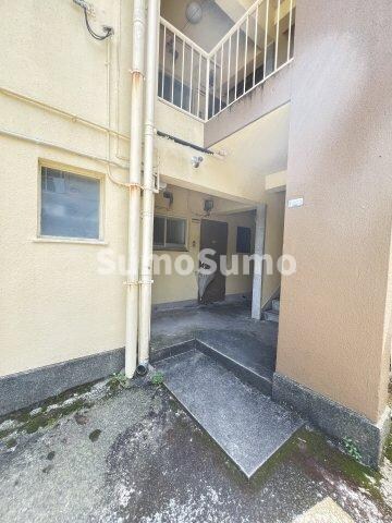 物件外観写真3　(建物の内部です)