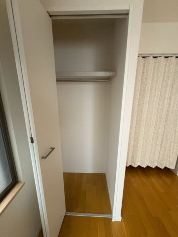 収納(小物を収納するのに便利です)