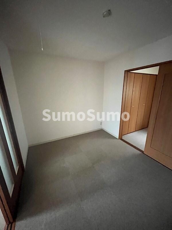 内装他(明るい室内です)