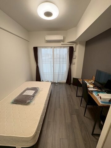 物件内観写真4　(こちらのリビングで趣味の時間をお楽しみください)