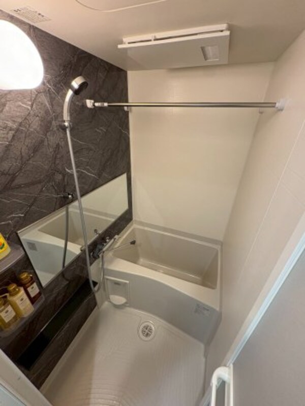 浴室(落ち着いた空間のお風呂です)