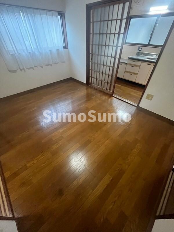 物件内観写真3　(リビングです)