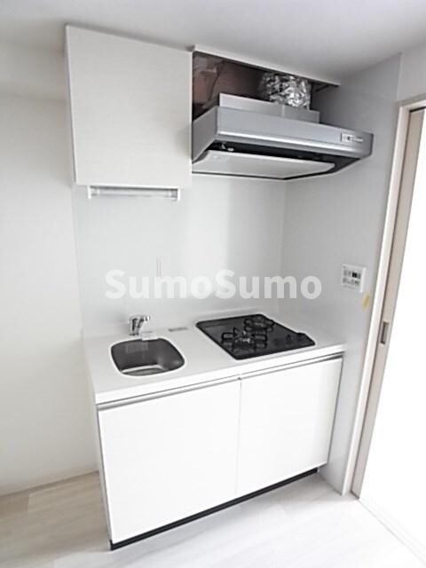 物件内観写真5　(コンパクトなキッチンで掃除もラクラク)