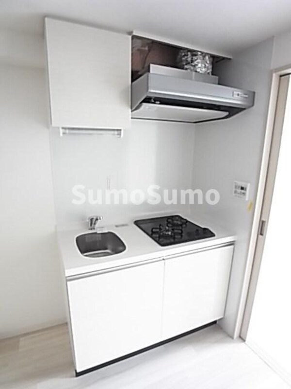 キッチン(コンパクトなキッチンで掃除もラクラク)