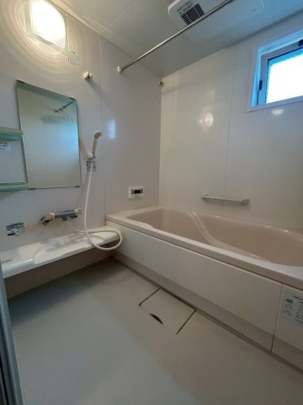 浴室(きれいなお風呂です)