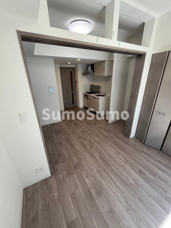 物件内観写真5　(ゆったりとした居間です)