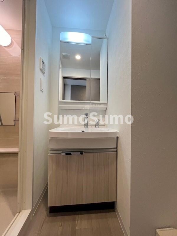 物件内観写真11　(スペースが確保できる洗面所です)