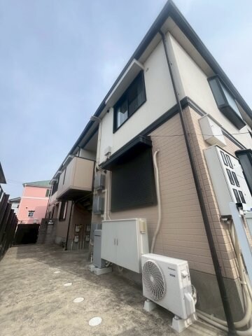 物件外観写真1　(外はこのようになっています)