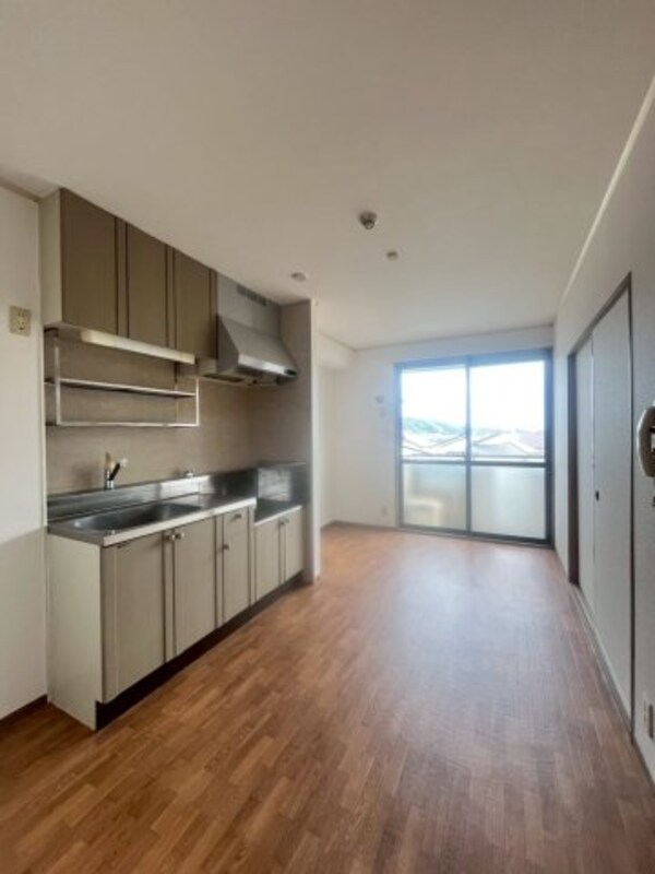 居室(おしゃれなリビングです)