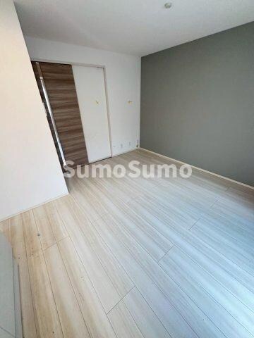 物件内観写真5　(落ち着いて過ごせるお部屋なので、寝室にいかがでしょうか)