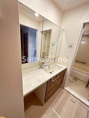 物件内観写真7　(使いやすい洗面所です)