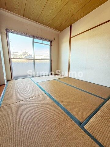 物件内観写真23　(和室があると落ち着いた雰囲気になりますね)