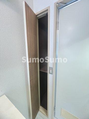 物件内観写真8　(専用の収納スペースです)