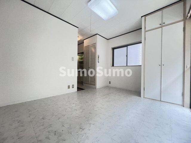 物件内観写真18　(使いやすい居間です)