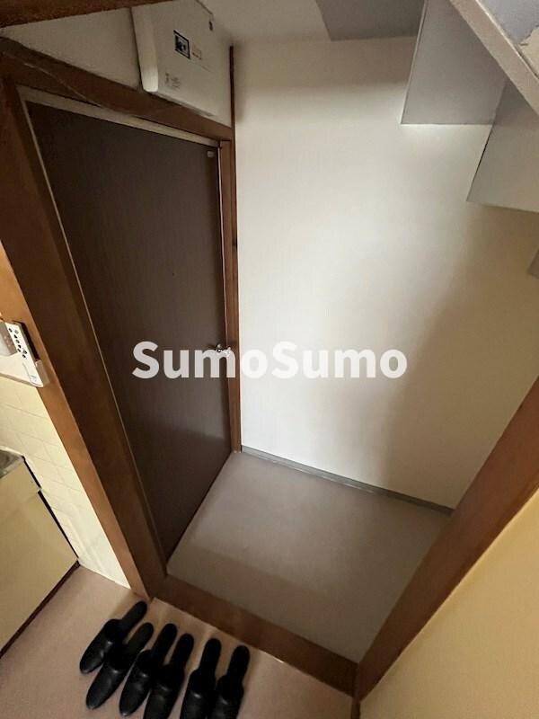 玄関(毎日通る玄関はこちらです)