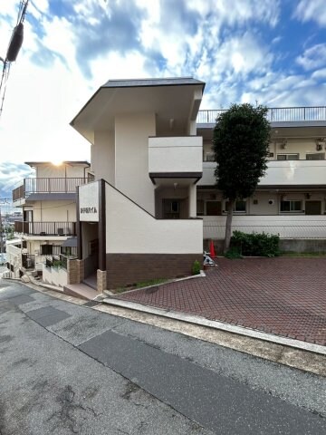 物件外観写真2　(物件の外観です)