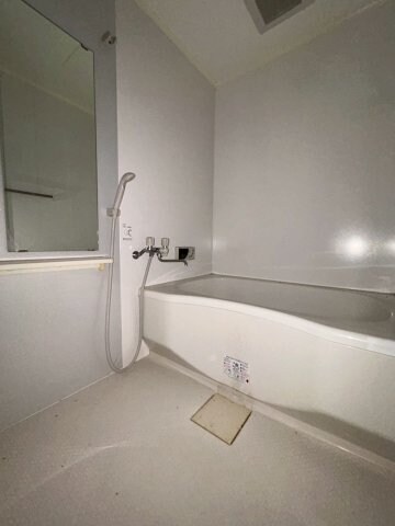 物件内観写真6　(お風呂です)