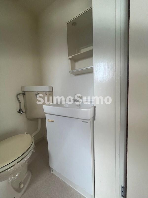 洗面・脱衣所(ゆったりとスペースのある洗面所)