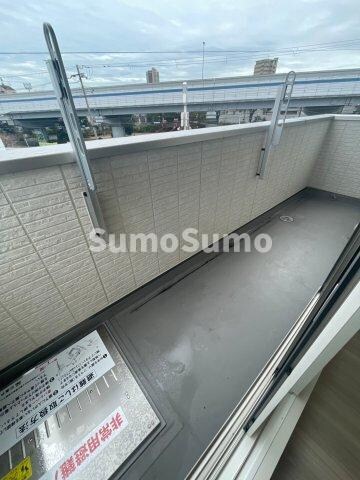 物件内観写真8　(陽当たり良好なバルコニーです)