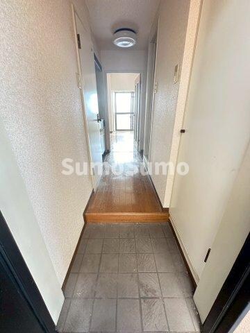 物件内観写真3　(毎日通る玄関はこちらです)