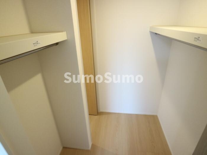 物件内観写真10　(収納のためのスペースです)