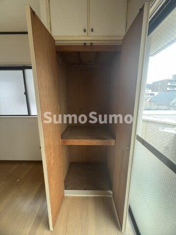 物件内観写真3　(大きなものも収納できそうです)