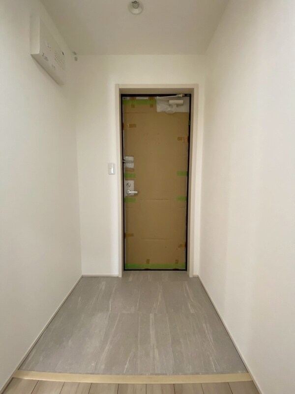 玄関(毎日通る玄関はこちらです)