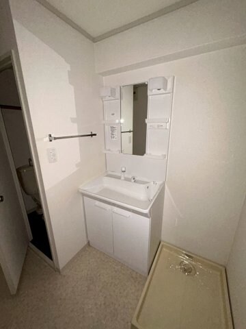 物件内観写真20　(コンパクトで使いやすい洗面所)