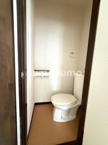 物件内観写真10　(コンパクトで使いやすいトイレです)