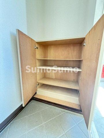 物件内観写真21　(便利な収納スペースです)