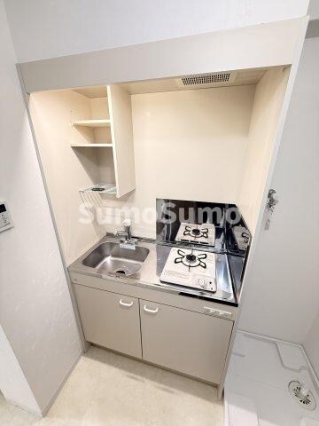 物件内観写真8　(コンパクトなキッチンで掃除もラクラク)