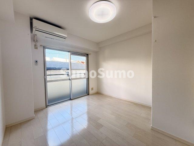 物件内観写真17　(使いやすい居間です)