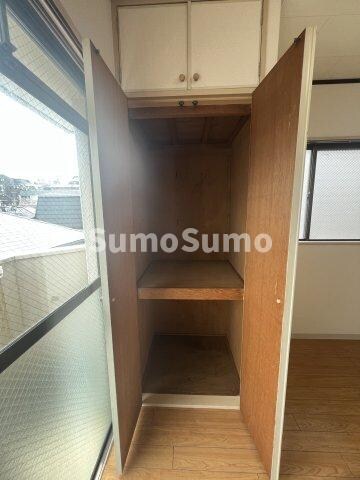 物件内観写真19　(ちょっとした収納スペースも充実しています)