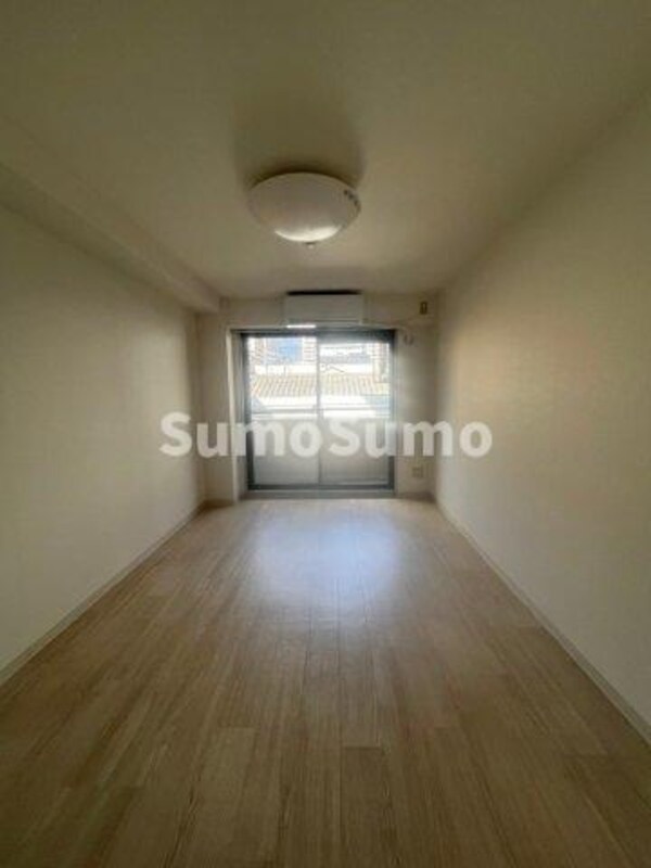 居室(ゆったりとしたリビングです)